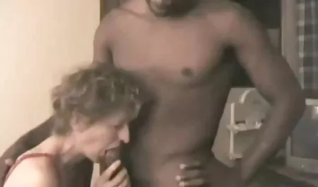 Bi-bi-si 18-th ulang video bokep movie tahun
