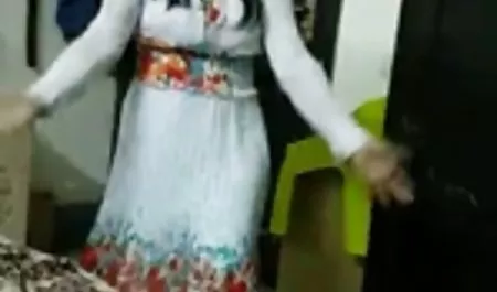 Memasturbasi Remaja mengisap besar film bokep baru dick dalam