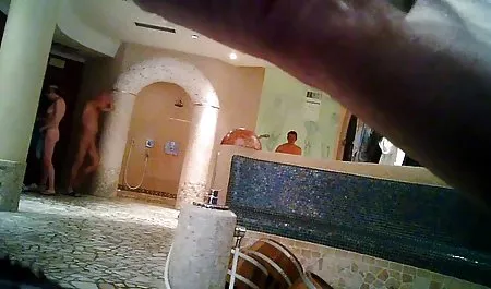 Misti Anderson dalam peran judul, ketika kumpulan video dewasa dia cums, aku salah