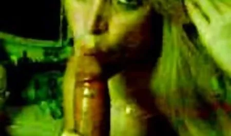 Ibu dengan big Tits Fucks pria muda film bokep xnxx