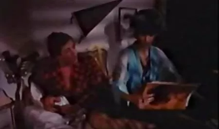 Mereka beralih film bokep cleopatra gelap mereka