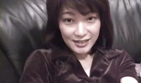 jembut tebal MENGGOSOK video bokep semi full pukas