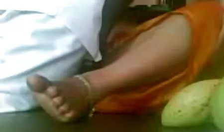 Montok cewek seksi mengambil kontol di mulutnya dan film bokep selingkuh pus