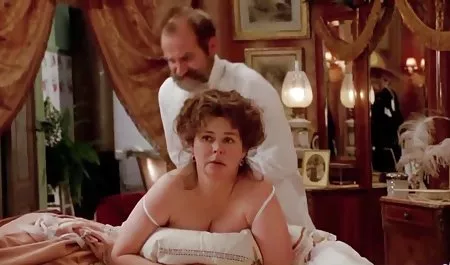 Hanya film bokep di perkosa mendorong anda titit besar saya milf tenggorokan